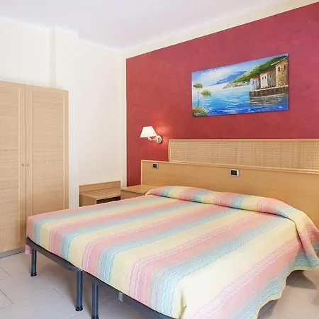 Hotel La Tramontana 3*