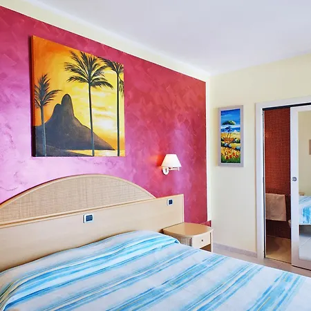 Hotel La Tramontana 3*